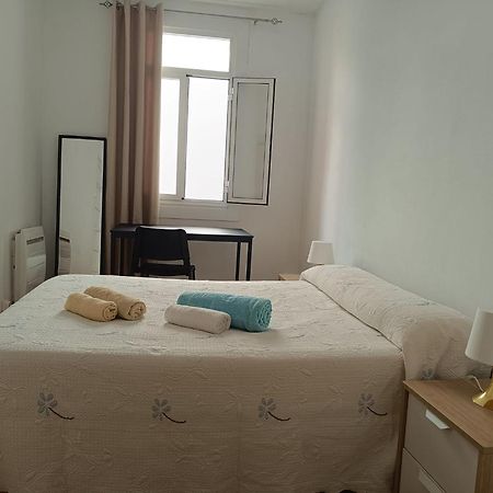 Апартаменти Piso Antiguo, Muebles Viejos, Muy Sencillo, Alquilado En Invierno A Estudiantes, Sin Ascensor, Cocina Antigua A Gas, Edificio Muy Antiguo А-Корунья Екстер'єр фото