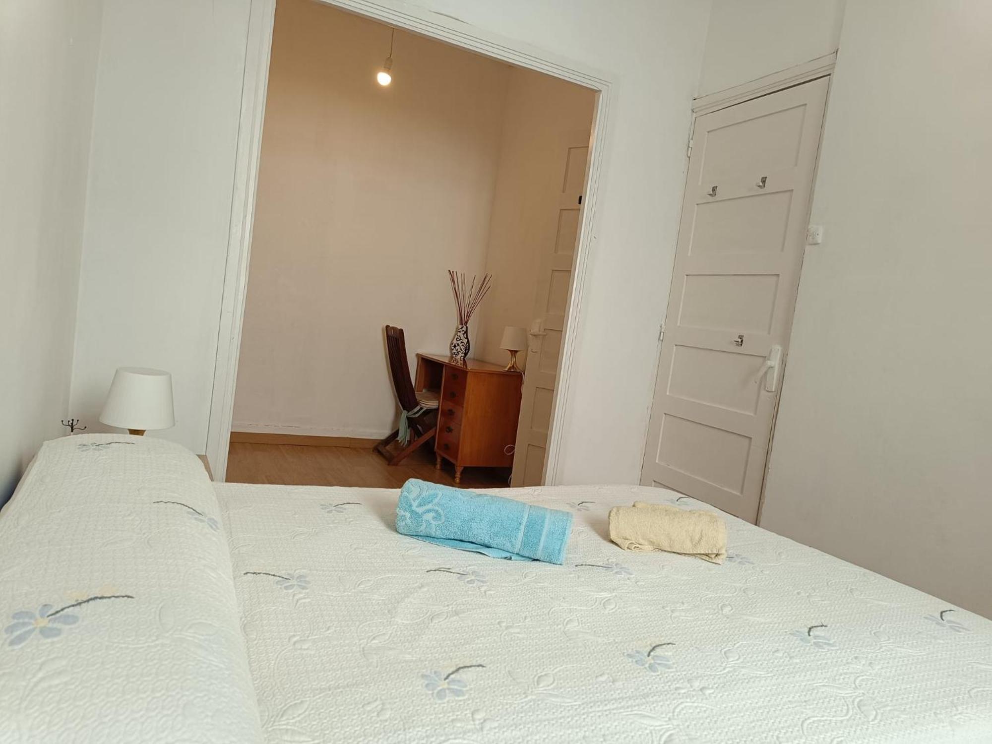 Апартаменти Piso Antiguo, Muebles Viejos, Muy Sencillo, Alquilado En Invierno A Estudiantes, Sin Ascensor, Cocina Antigua A Gas, Edificio Muy Antiguo А-Корунья Екстер'єр фото