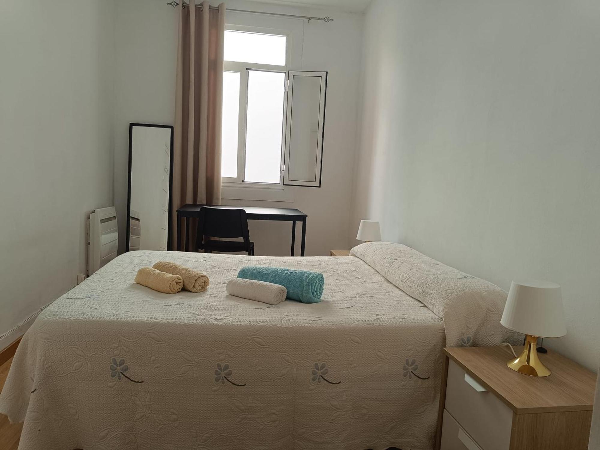 Апартаменти Piso Antiguo, Muebles Viejos, Muy Sencillo, Alquilado En Invierno A Estudiantes, Sin Ascensor, Cocina Antigua A Gas, Edificio Muy Antiguo А-Корунья Екстер'єр фото